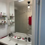 Apartment Le Lavandin - Classe 3 Etoiles *